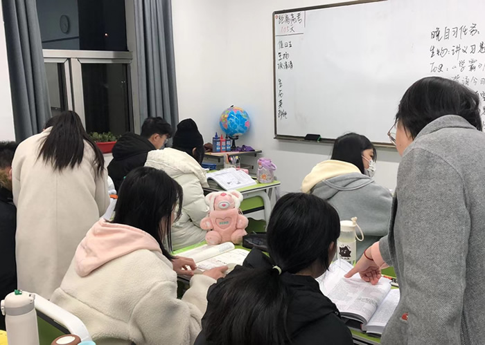 武汉华一教育高三艺术生文化课教得怎么样 早了解早规划 武汉华一教育高三艺术生文化课教得怎么样 早了解早规划