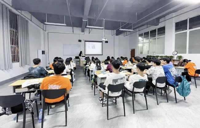 南宁人气高的TOP10强高考艺术生文化课机构一览全新发布