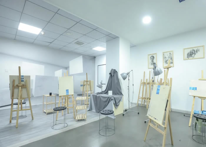 成都龙新教育培训学校怎么收费 收费标准价格表