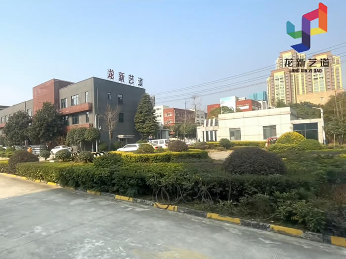 成都龙新教育有几个校区 哪个校区最好