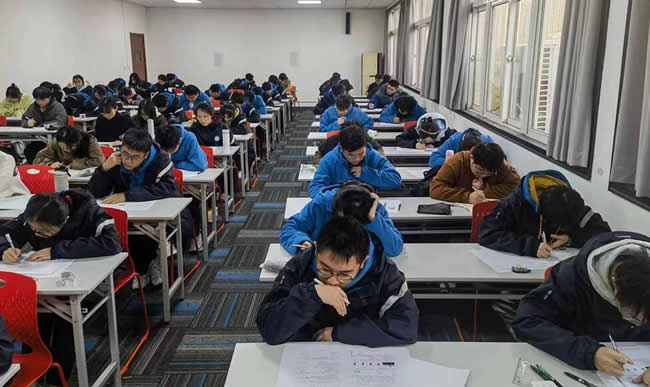 南京高三复读学校有哪些?中派复读学校好吗