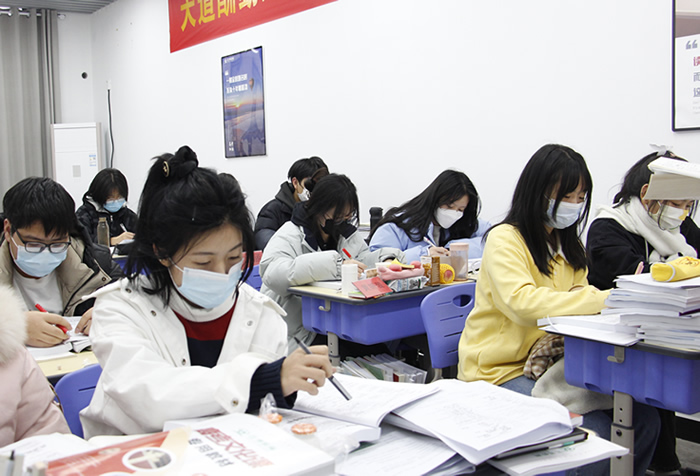 武汉远博教育高考文化课高考复读班2024届招生简章