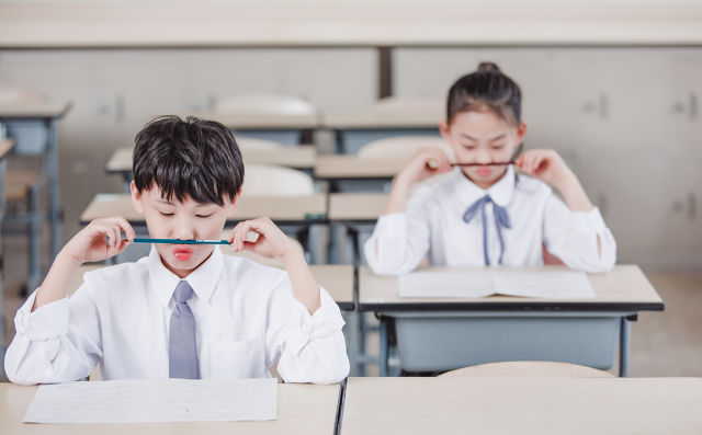青岛朗阁留学申请服务费用多少?附20家美国留学机构价格