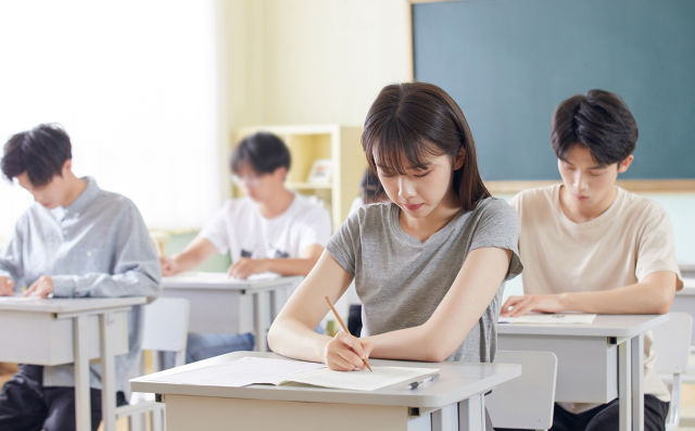 郑州实验补习学校全日制学费多少?成倍抵扣优惠来袭!