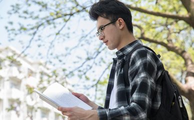 从哪家青岛法语培训学校获得最优质的教学体验？